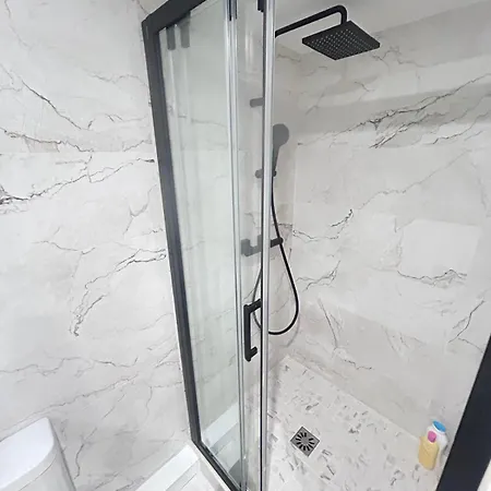 Neuf Et Meuble Apartament *